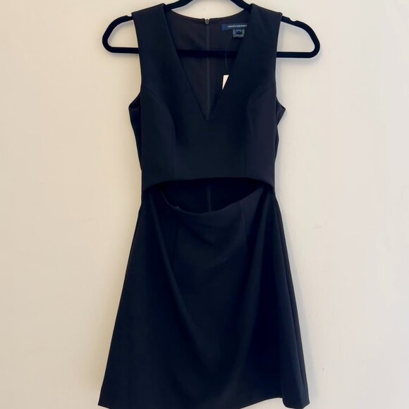 NWT FRENCH CONNECTION Black Whisper V-Neck Cut Out Dress 0 - Picture 4 of 7
